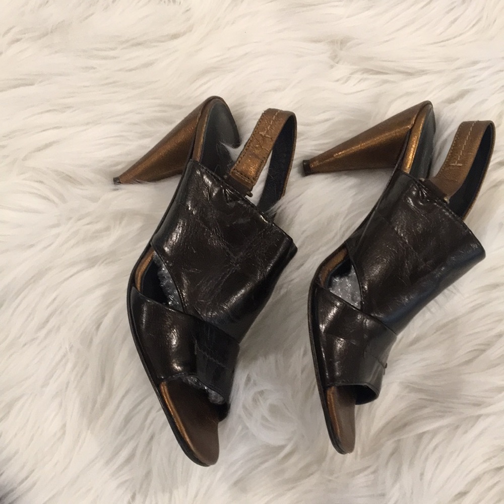 Donald J. Pliner Slingback Heels
